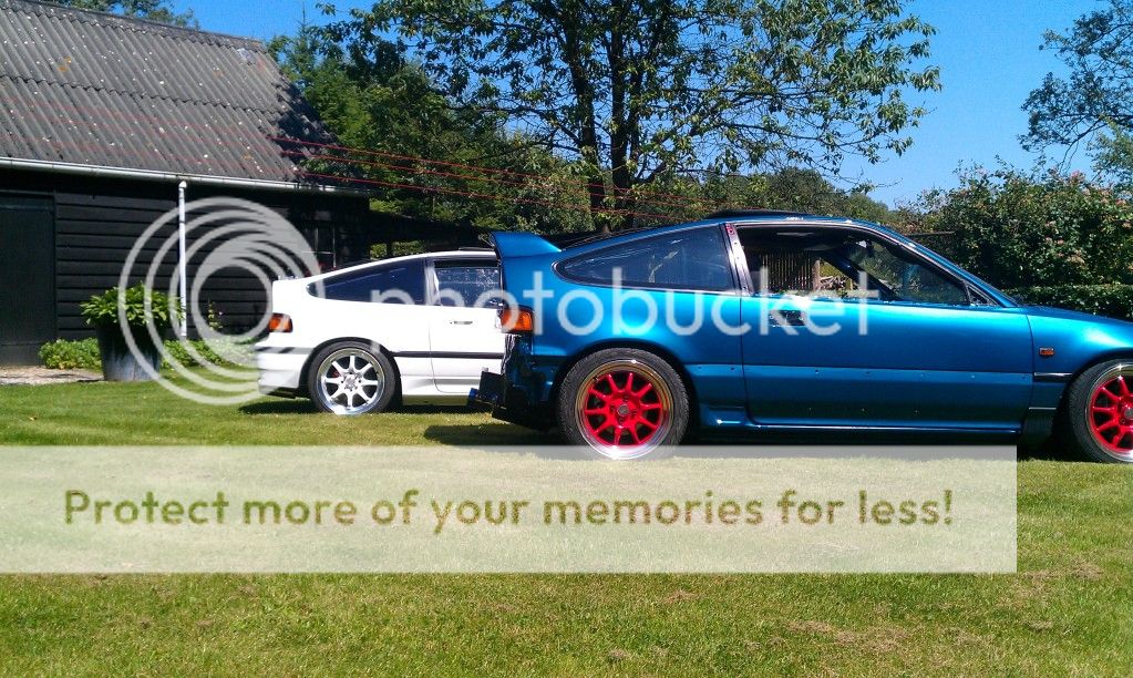 http://i830.photobucket.com/albums/zz225/Joelouz/Facebook/Honda%20crx%20Vtec%20EE8/IMAG0456.jpg