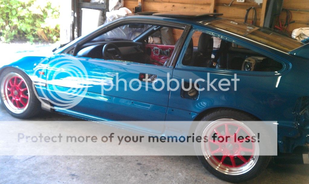 http://i830.photobucket.com/albums/zz225/Joelouz/Facebook/Honda%20crx%20Vtec%20EE8/IMAG0464.jpg